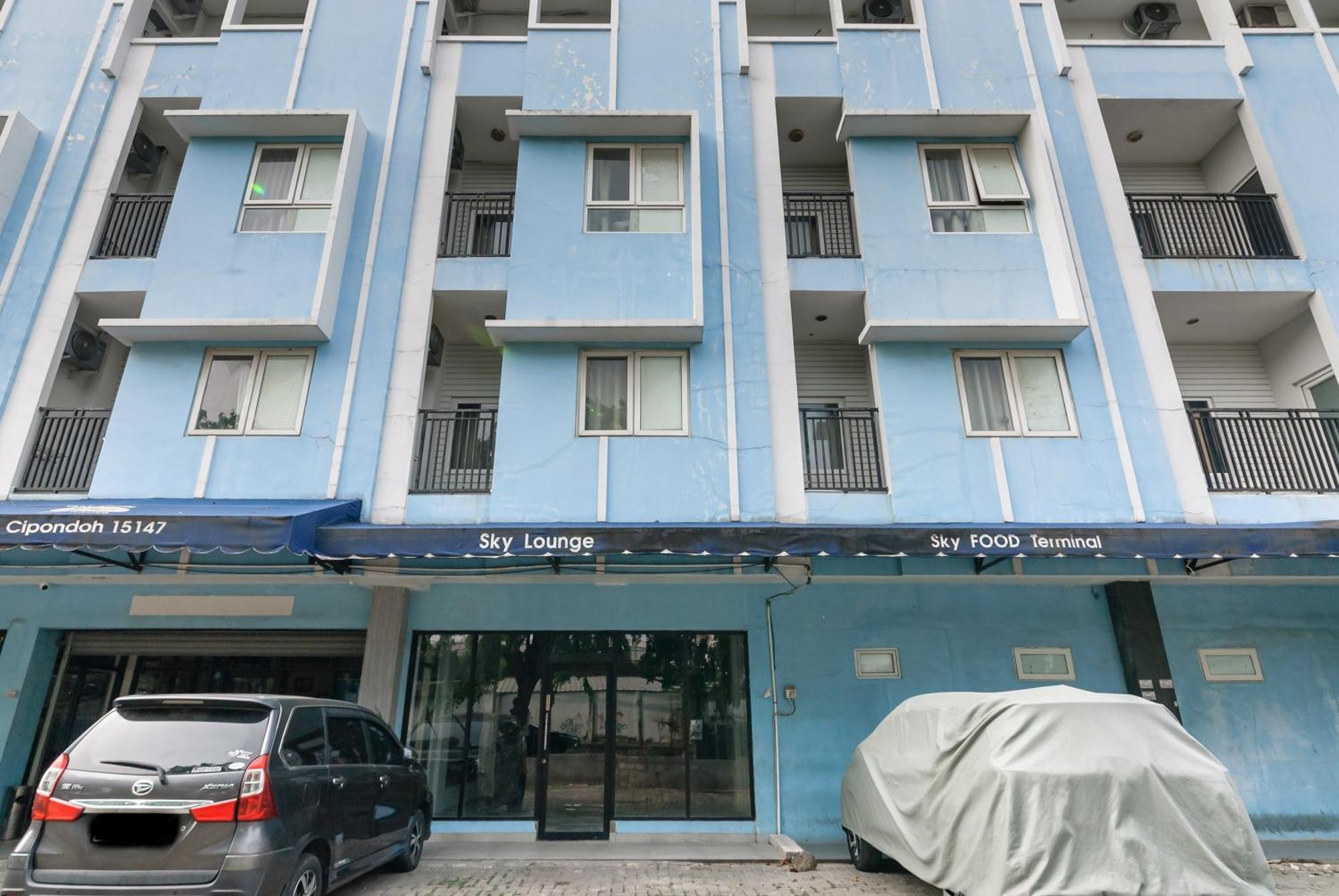 Reddoorz Near Mandaya Royal Hospital Puri Hotel Tangerang Bagian luar foto