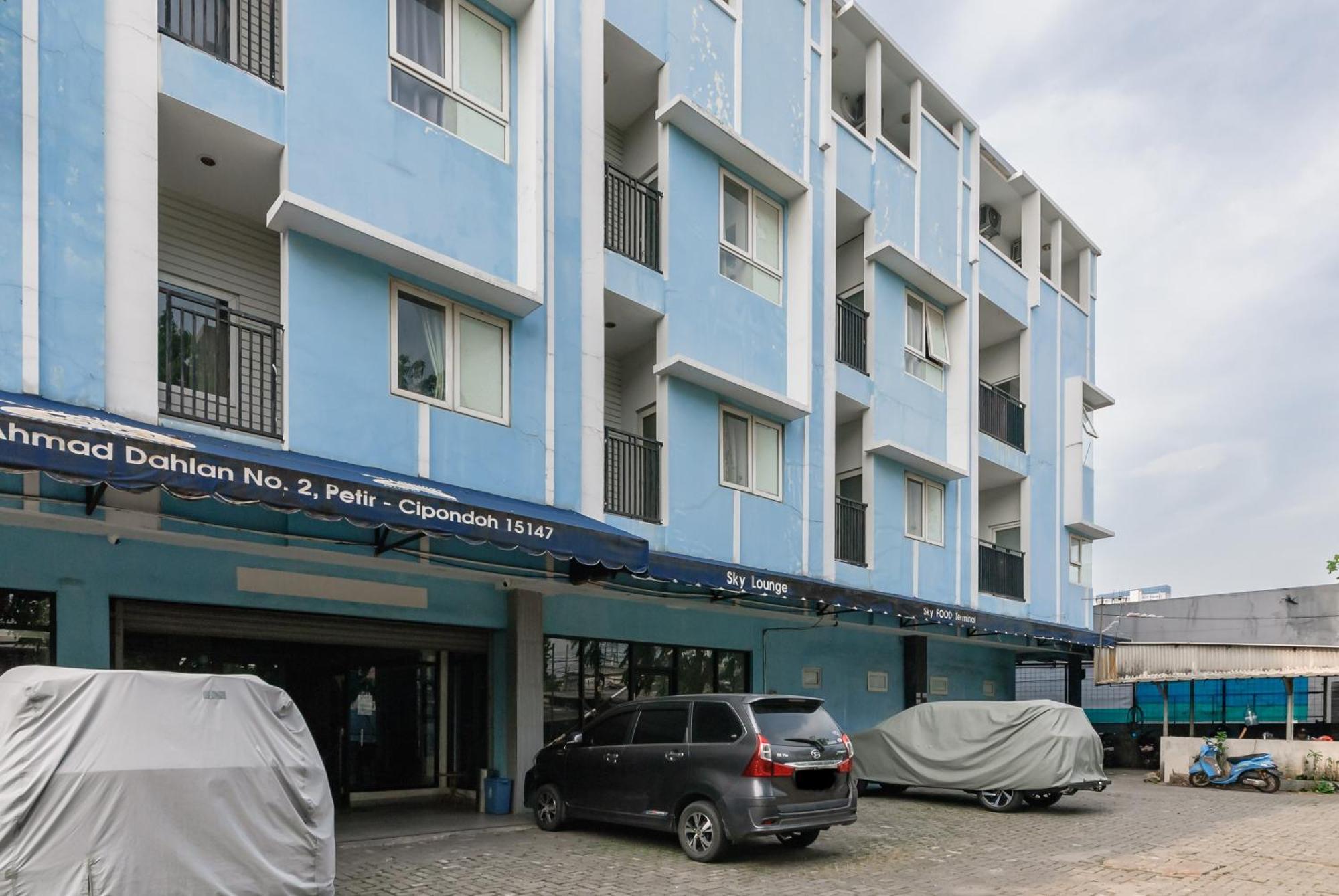 Reddoorz Near Mandaya Royal Hospital Puri Hotel Tangerang Bagian luar foto